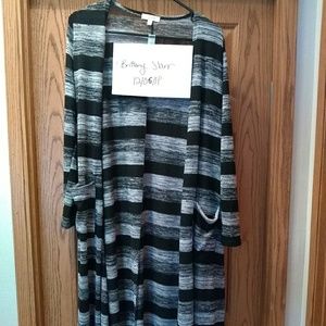 Xs black and gray striped Lularoe sarah